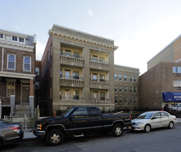 Park Road Courts in Washington, DC - Building Photo - Building Photo