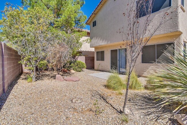 1005 Miradero Ln in Las Vegas, NV - Building Photo - Building Photo