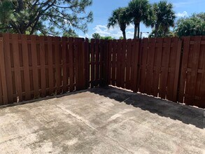 2630 SE Normand St in Stuart, FL - Building Photo - Building Photo