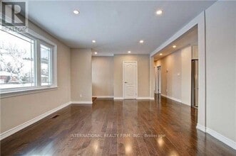 21 Cartier Crescent in Richmond Hill, ON - Building Photo - Building Photo