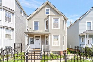 1921 N Pulaski Rd in Chicago, IL - Building Photo