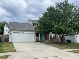 2805 Hunter Dr in Bellevue, NE - Building Photo