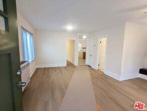 1421 Kellam Ave in Los Angeles, CA - Building Photo - Building Photo