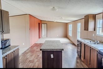 565 Mustang Dr in Stephenville, TX - Building Photo - Building Photo