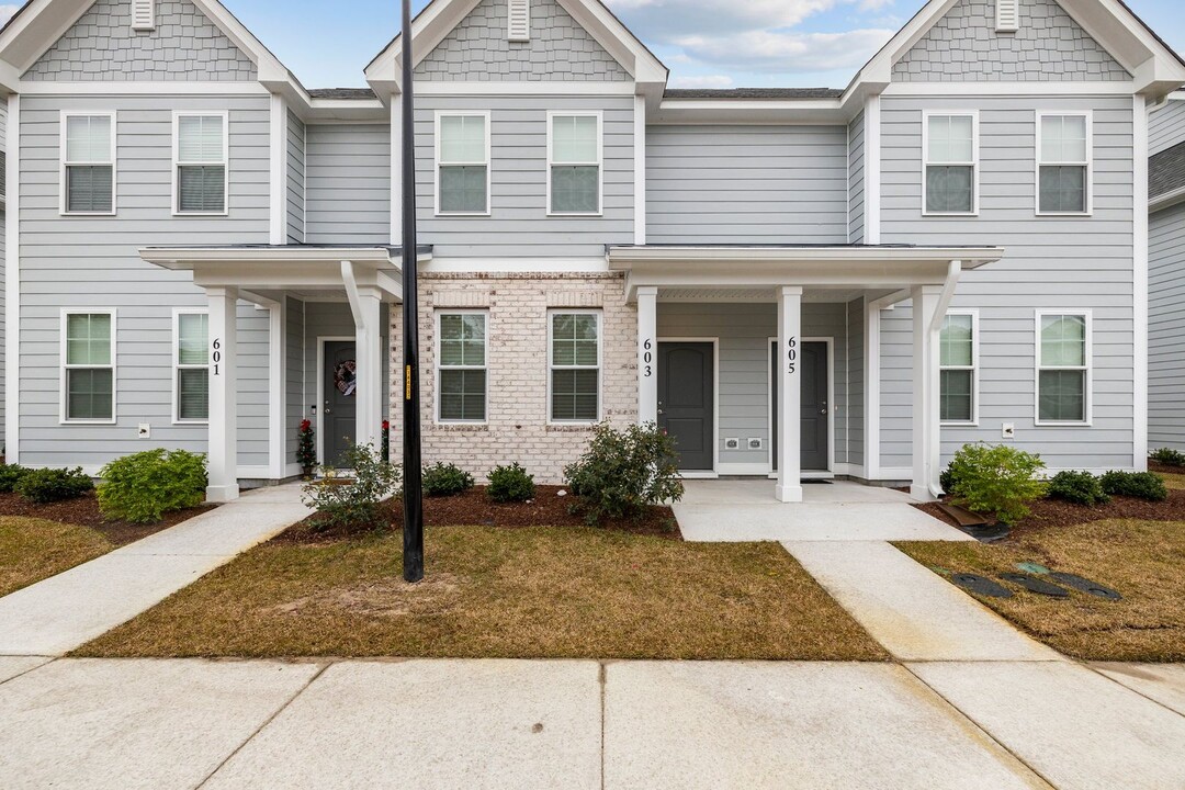 175 Old Murdoch Rd in Newport, NC - Building Photo