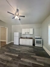 2714 May St in Cincinnati, OH - Building Photo - Building Photo