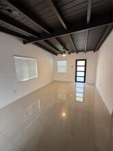 4910 SW 98th Avenue Rd in Miami, FL - Building Photo - Building Photo