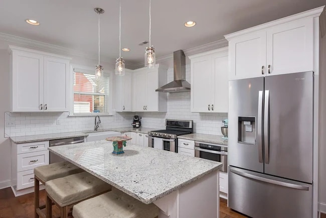 property at 1429 Park Ave