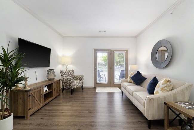 Falls at 109 in Lebanon, TN - Building Photo - Building Photo