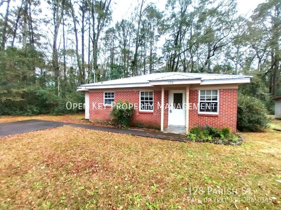 128 Parish St in Dothan, AL - Building Photo