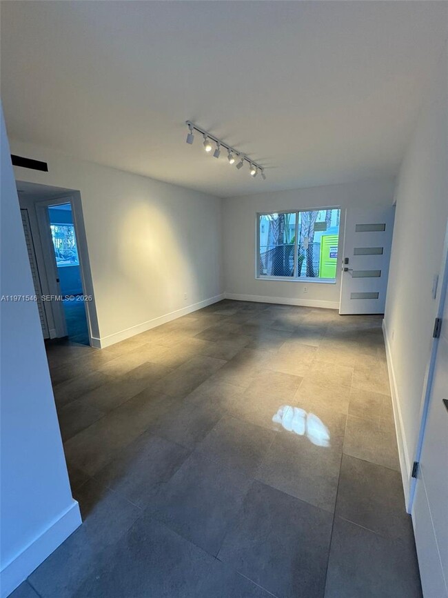 1188 Marseille Dr in Miami Beach, FL - Building Photo - Building Photo