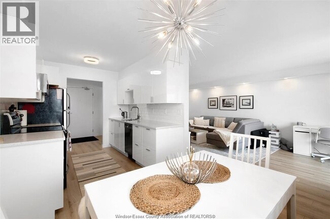 property at 150 PARK  1807 Park