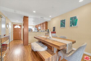5624 Las Virgenes Rd in Calabasas, CA - Building Photo