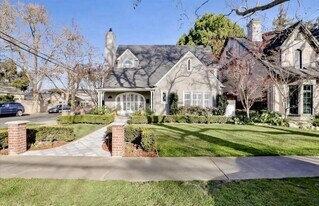 1052 Carolyn Ave in San Jose, CA - Building Photo