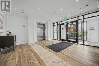 1077 Gordon St in Guelph, ON - Building Photo - Building Photo