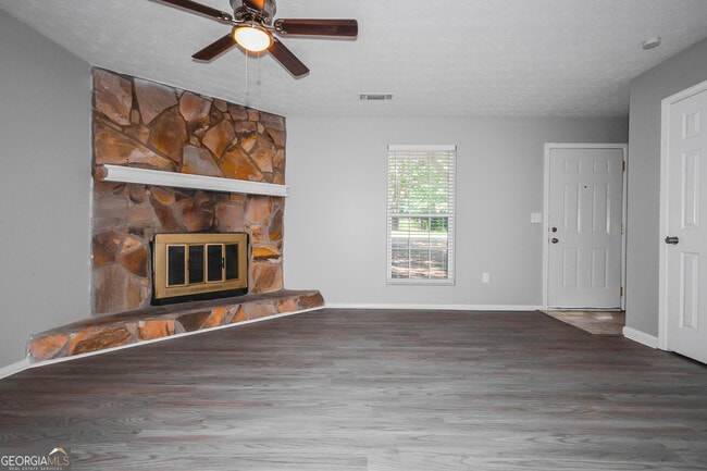 1920 Gingham Way in Lithonia, GA - Building Photo - Building Photo