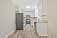 282 Seals Dr photo'