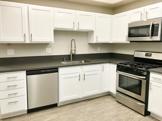 Kester View in Van Nuys, CA - Foto de edificio - Interior Photo