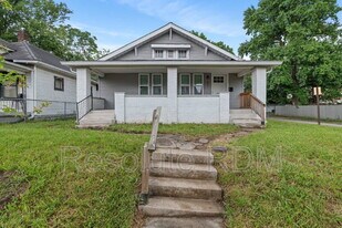 801 N Dearborn St in Indianapolis, IN - Building Photo