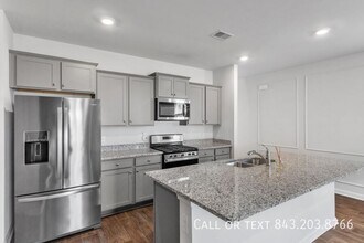 473 Cedarview Rd in Summerville, SC - Building Photo - Building Photo