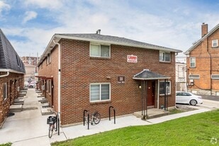 28-43 E 18th Ave in Columbus, OH - Building Photo