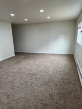 8010 Northwind Ave in Anchorage, AK - Building Photo - Building Photo