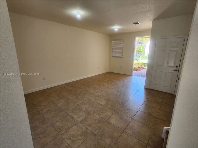 3804 SE 3rd St in Homestead, FL - Building Photo - Building Photo