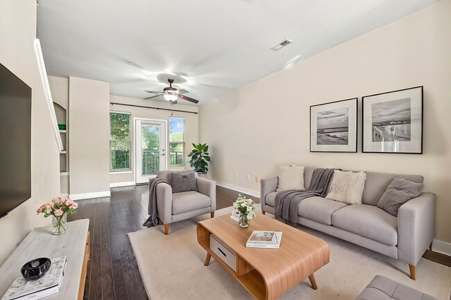 property at 732 Seigle Point Dr