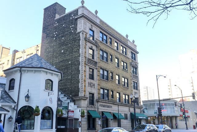 1167 N Dearborn in Chicago, IL - Building Photo