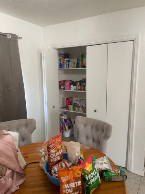 6005 Fortuna Rd NW, Unit B in Albuquerque, NM - Foto de edificio - Building Photo