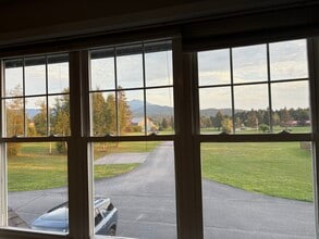 89 Kinney Dr, Unit 202 in Jeffersonville, VT - Building Photo - Building Photo