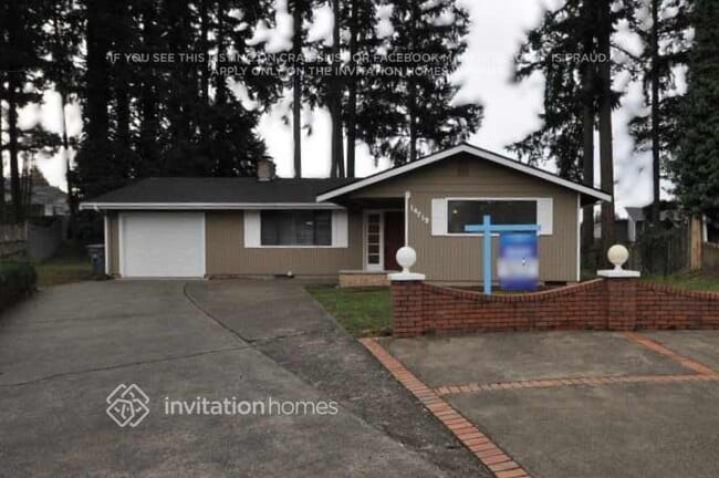 property at 14719 104th Ave E