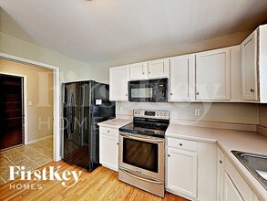 227 Spring Borough Dr in O'Fallon, MO - Building Photo - Building Photo