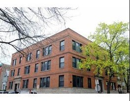 2430 N Geneva Terrace in Chicago, IL - Building Photo