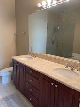 3952 Coral Heights Way in Oakland Park, FL - Building Photo - Building Photo