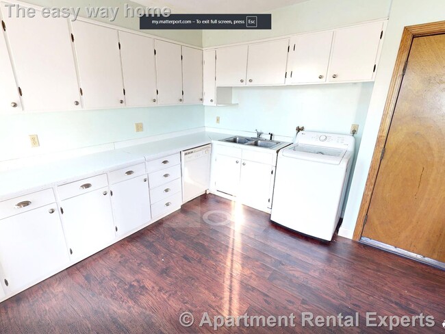 27 Princeton St, Unit #2