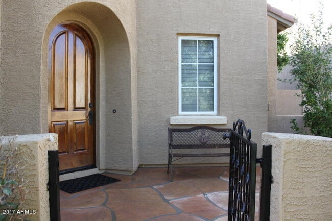 1150 W Silver Creek Rd in Gilbert, AZ - Building Photo - Building Photo