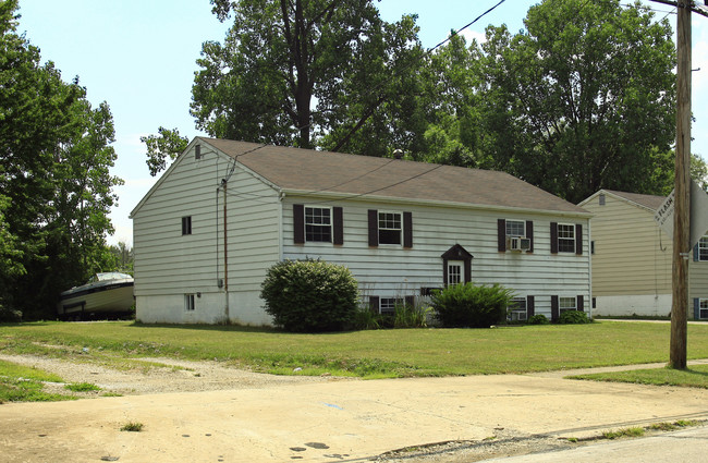 1203 W 44th St in Lorain, OH - Building Photo - Building Photo