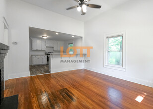12 Sirrine St in Greenville, SC - Building Photo - Building Photo