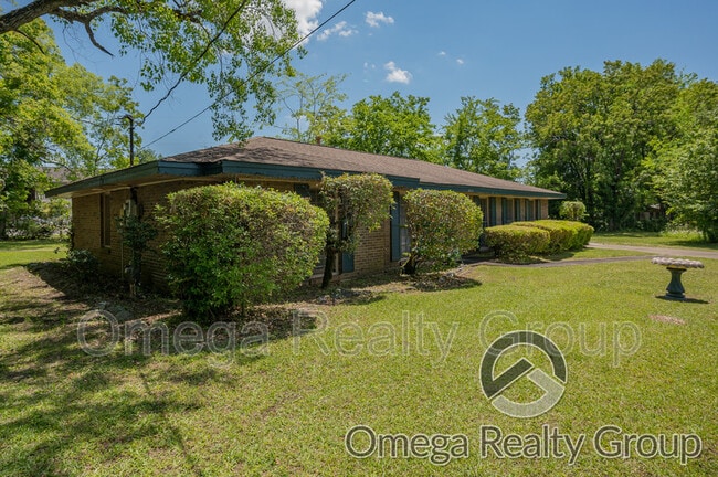 3613 Baldwin Brook Ct in Montgomery, AL - Building Photo - Building Photo