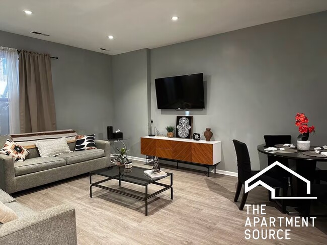 property at 811 S Kedzie Ave