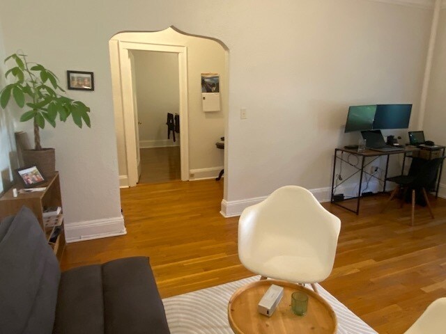 145 Englewood Ave, Unit 2 in Boston, MA - Building Photo - Building Photo