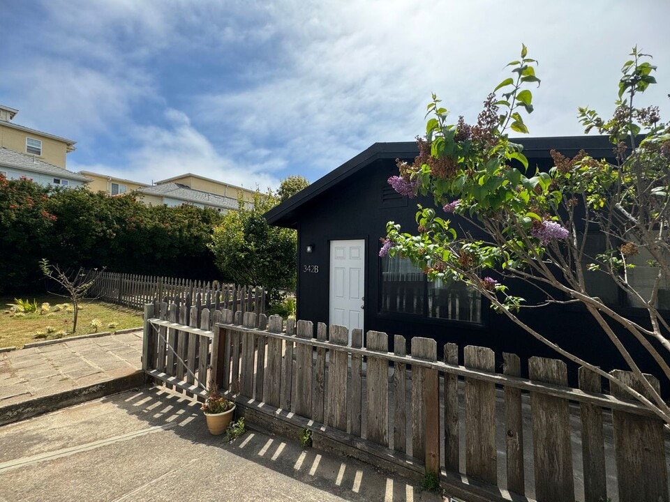 340-342 Park Ave in Pismo Beach, CA - Building Photo