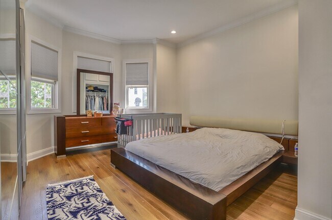 125 Oak St in Weehawken, NJ - Building Photo - Building Photo