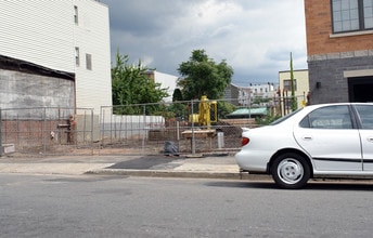 705 Monroe St in Hoboken, NJ - Building Photo - Building Photo