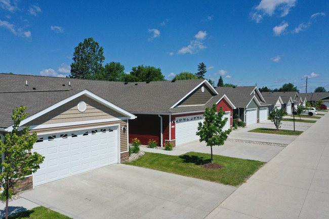 Redwood Brownstown West Road South in Brownstown, MI - Building Photo - Building Photo