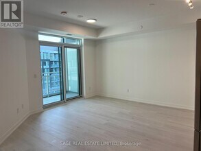 2501-2501 Saw Whet Blvd. in Oakville, ON - Building Photo - Building Photo