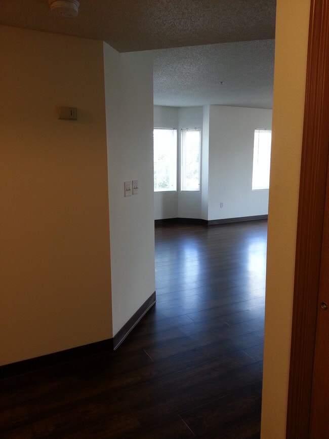 943 S Gilbert St, Unit #24 in Iowa City, IA - Foto de edificio - Building Photo