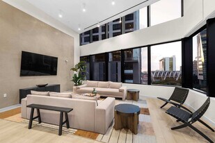 225 N Miami Ave, Unit FL25-ID1461461P in Miami, FL - Building Photo