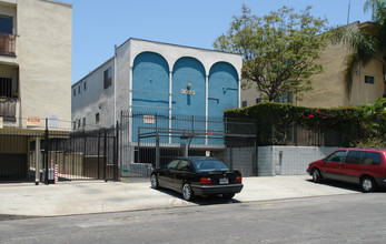 3023 Leeward Ave in Los Angeles, CA - Building Photo - Building Photo